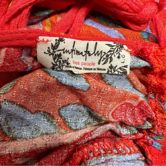 Intimately free people miles away Elegant Red Paisley floral Maxi Dress size L - Picture 7 of 11